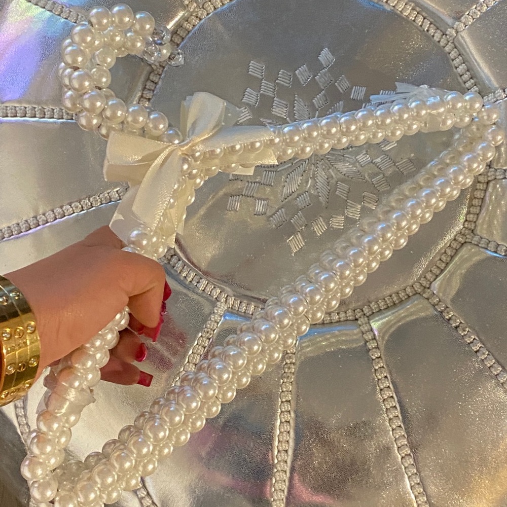 Pearl Hangers